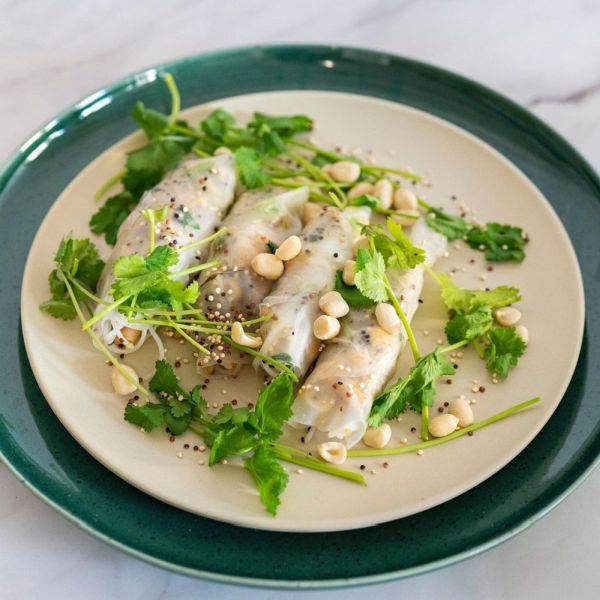 Summerrolls mit Garnelen und Erdnuessen