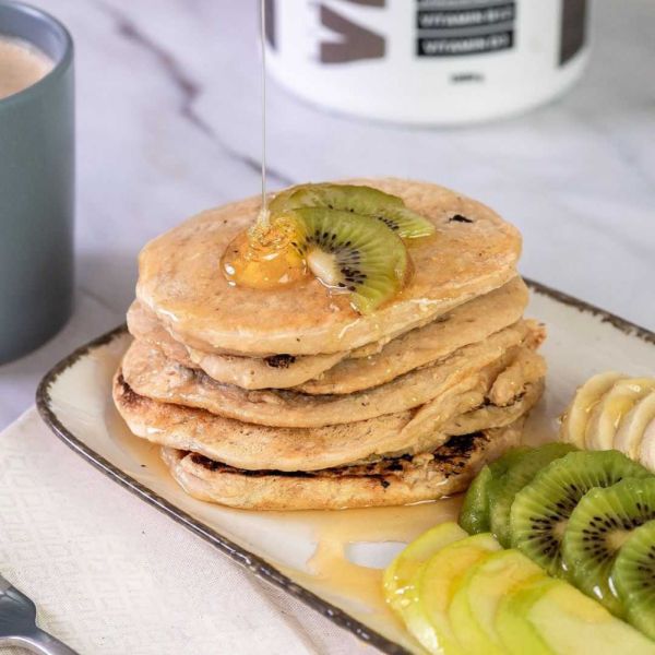 Vegane Protein Pancakes mit Früchten